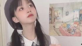 抖音吃瓜网红美女是谁,揭秘网络红人的魅力与争议 第3张 抖音吃瓜网红美女是谁,揭秘网络红人的魅力与争议 第3张